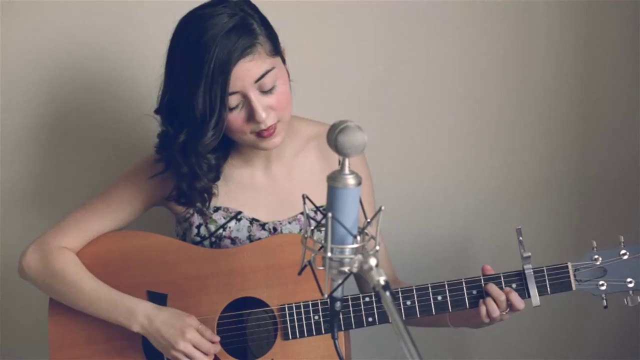 Daniela Andrade * La Vie En Rose *