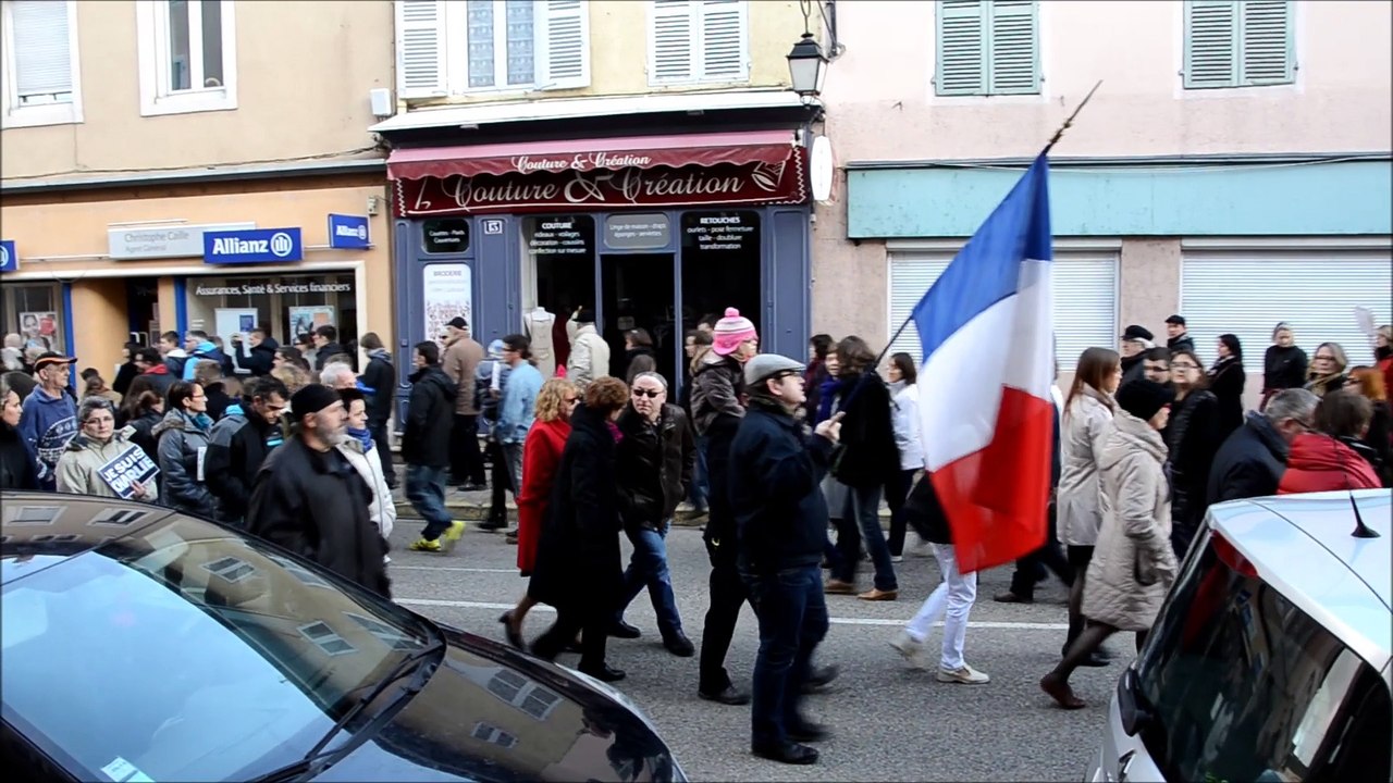 Pont-de-Vaux. 11 janvier 2015. Marche Liberté 2me partie