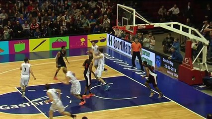 Donar oppermachtig in duel met Amsterdammers - RTV Noord