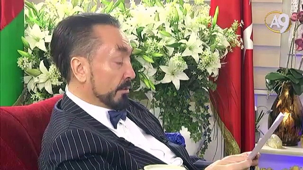 Necip Fazıl Kısakürek şairlerin sultanı olarak bilinir