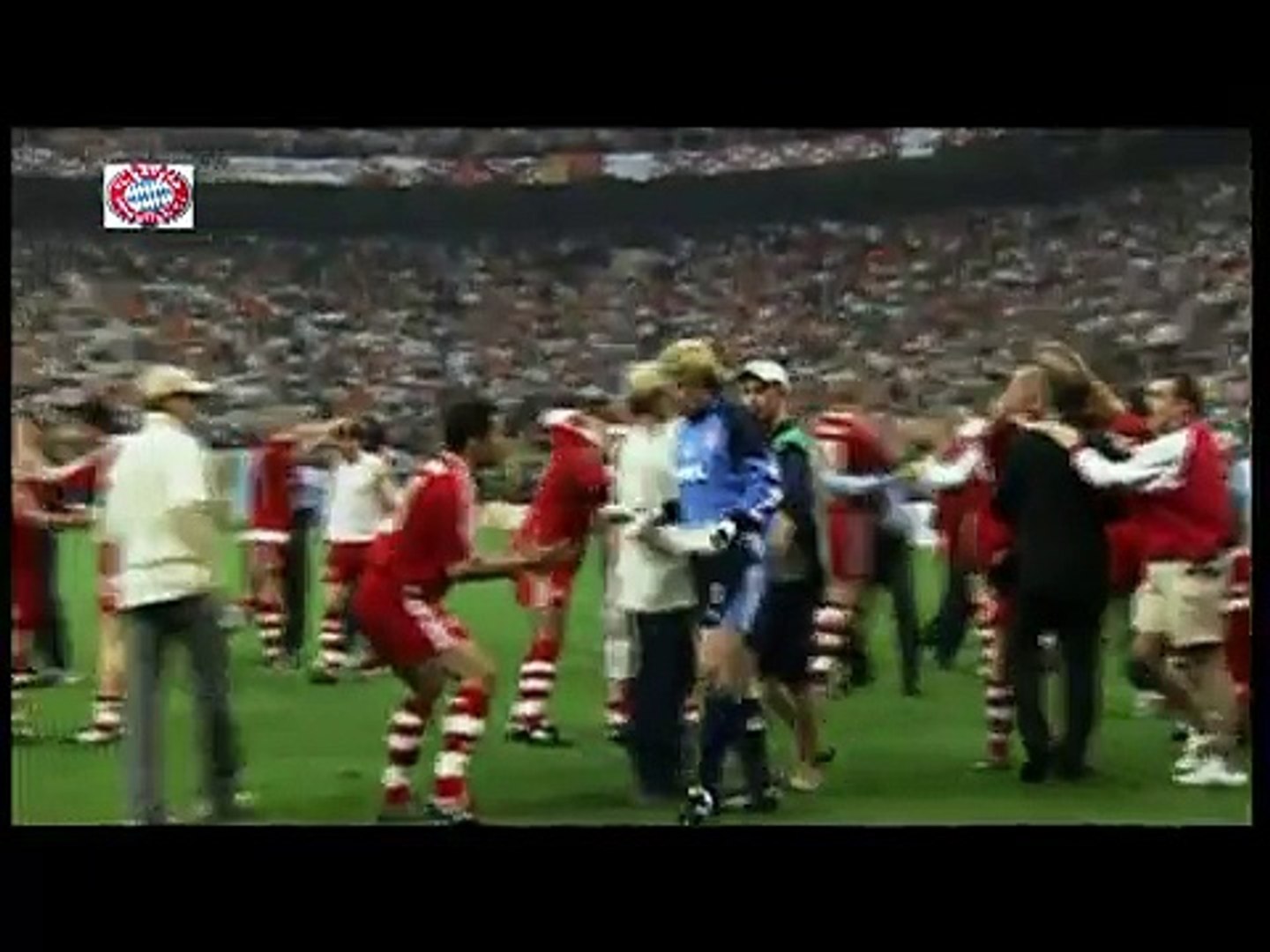 Oliver Kahn And Canizares 2001 Fair Play Award Cl Valencia - video