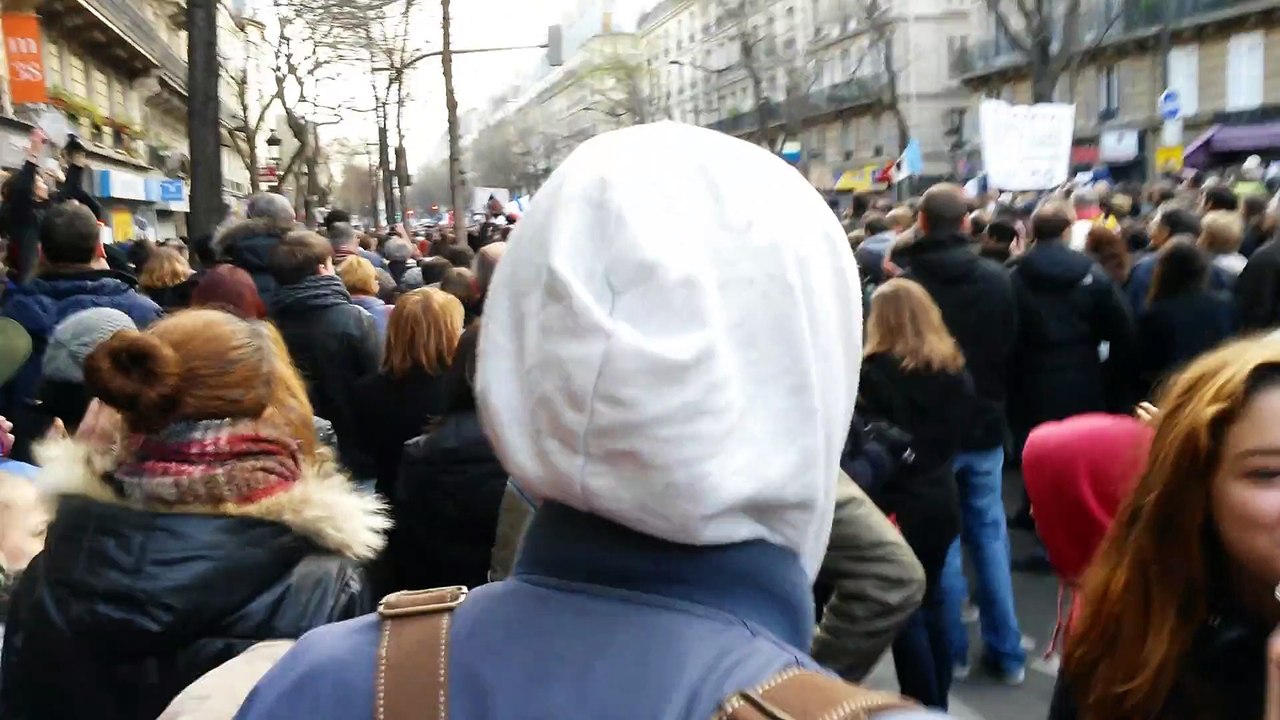 Matche républicaine : sur le Bouevard Magenta