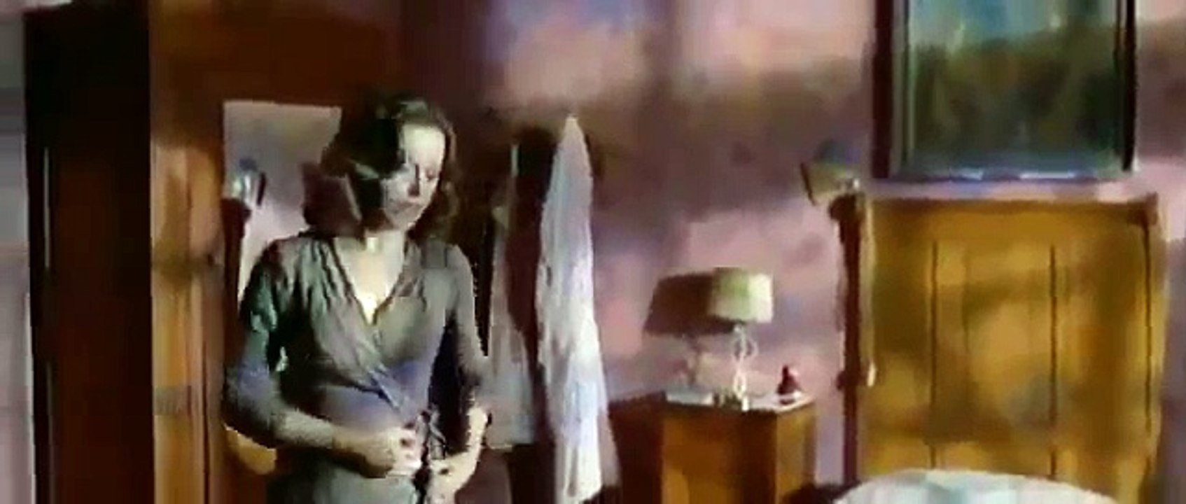Hot and Sexy Movie Clips ~ Malizia Laura Antonelli