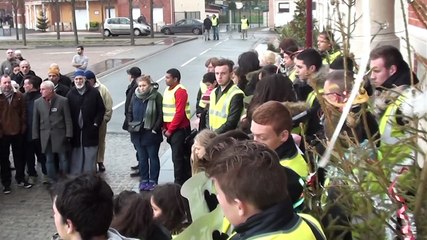 SALLAUMINES - Rassemblement Charlie Hebdo NON à la barbarie OUI à la liberté d'expression - 10/01/2015