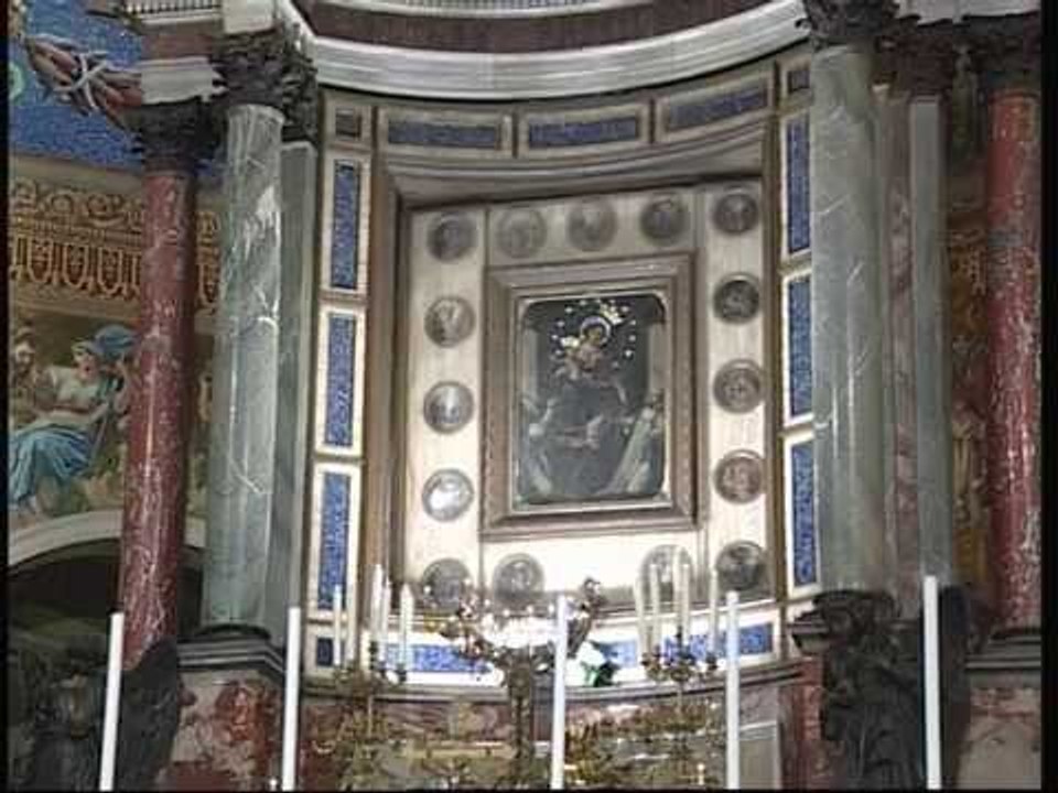Pompei (NA) - La messa al Santuario della Madonna del Rosario (10.01.15)