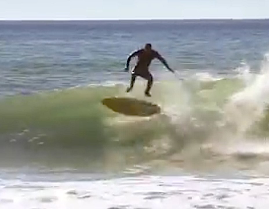 Zoltan Torkos 2 Surfing Kickflip one wave