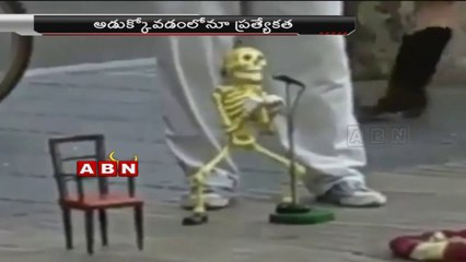 Skeleton Begging with dance and rock songs