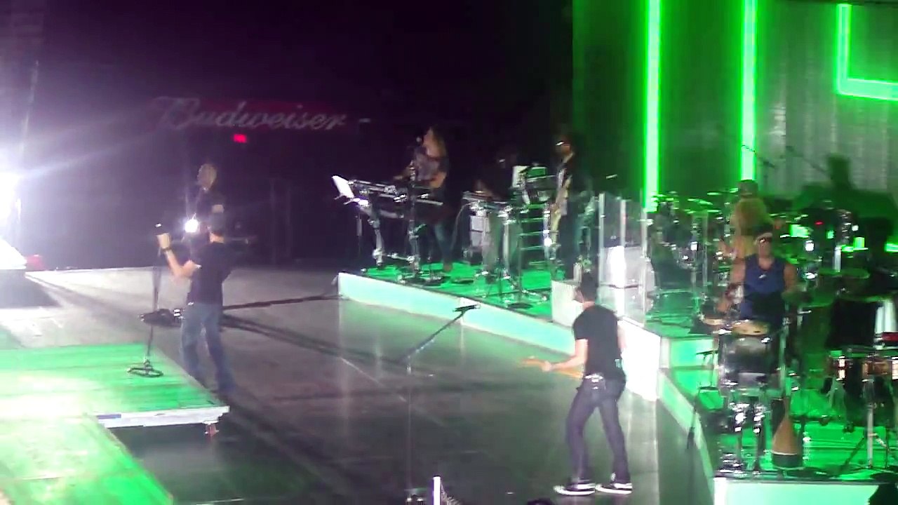 Enrique Iglesias - Tonight (I'm Loving You) - Houston, TX 8/26/2012
