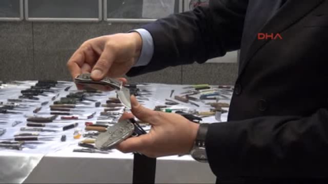 Başsavcı'dan Adliyede Yakalanan Suç Aletleri Sergisi Ne Kurdeleli Açılış