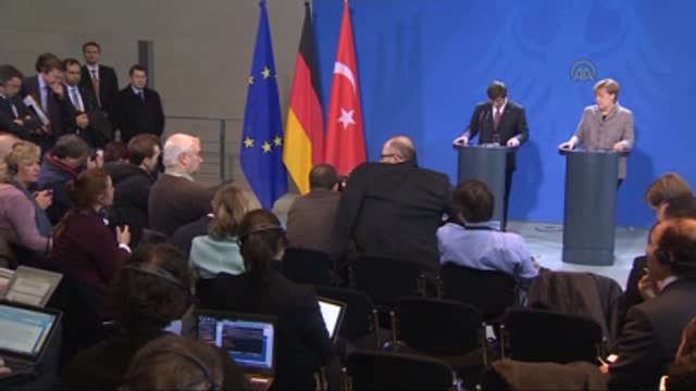 Davutoğlu ve Merkel - Türkiye'nin AB'ye Tam Üyeliği