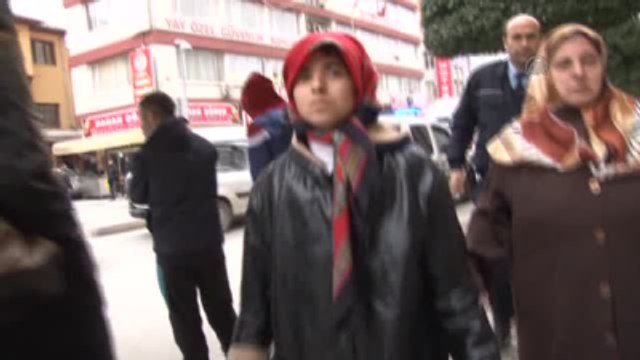 Adana'daki Yangında Ölen 2 Kardeşin Cenazeleri Yakınlarına Teslim Edildi