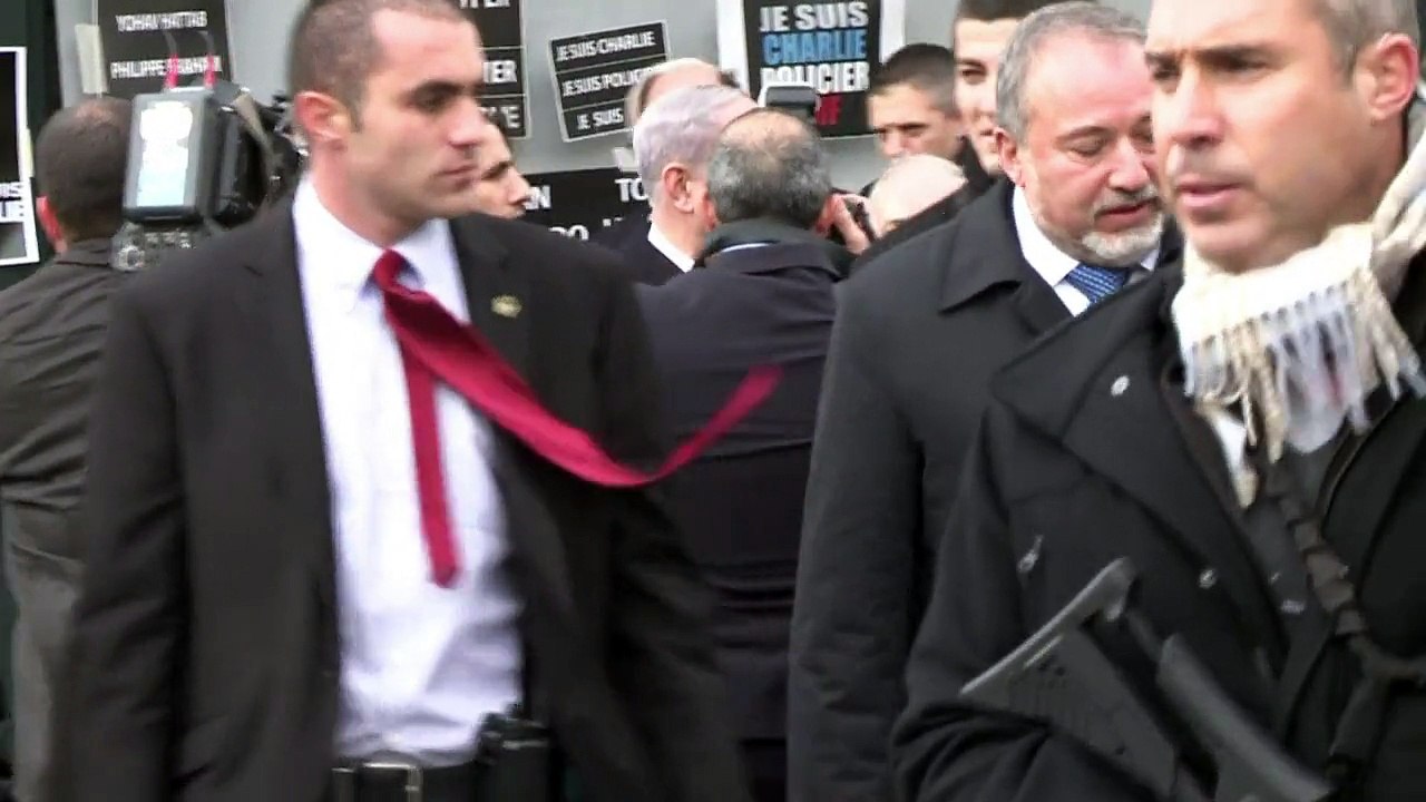 Netanyahu visita mercado de ataque em Paris