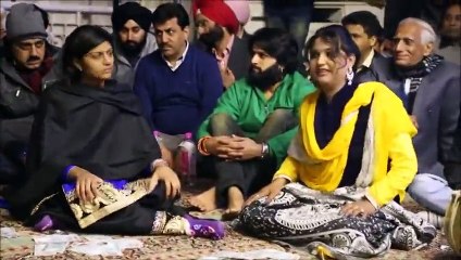 Nooran sisters frist performance after marriage of Joyti Nooran  at darbar godarshah ji part 3