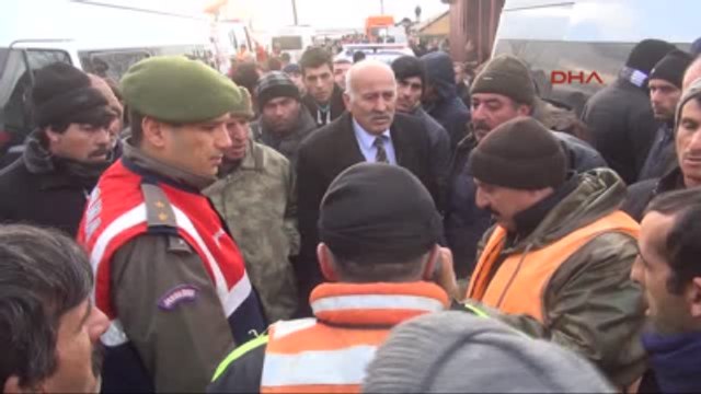 Samsun Bafra'da Gölde Kaybolan 4 Kişiyi Arama Çalışmaları Sürüyor Aramaya Kayıp Yakınları da...