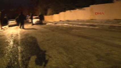 Operasyona Gelen Polisle Çatıştılar: 1 Ölü