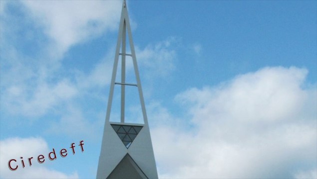 5/7 Tourisme en Islande Eglise d'Ólafsvík Visitez l'archipel de Flatey Tourism in Iceland Visit archipelago Flatey Tourismus in Island Besuchen Sie archipel Flatey Turismo en Islandia Visita archipiélago Flatey