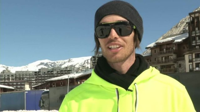 SKI FREESTYLE - HALF-PIPE : Kévin Rolland redescend sur terre