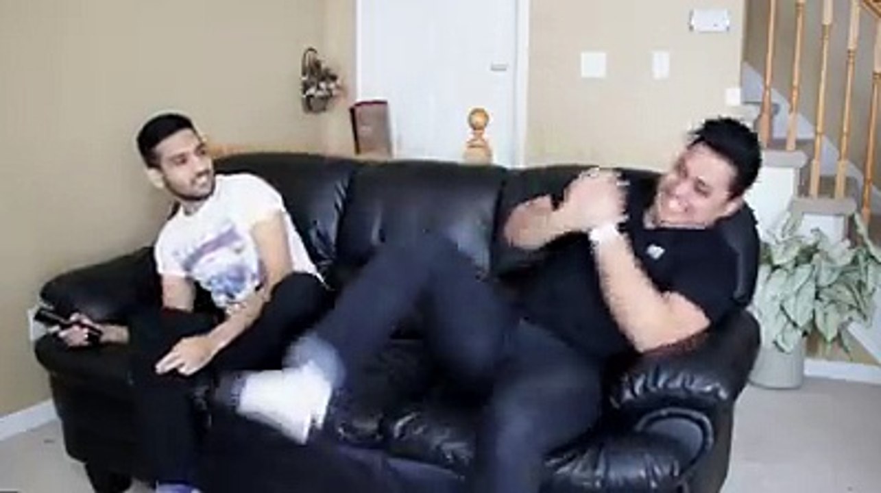 we all know someone who laughs like this very funny video by Zaid Ali (ZaidAliT)