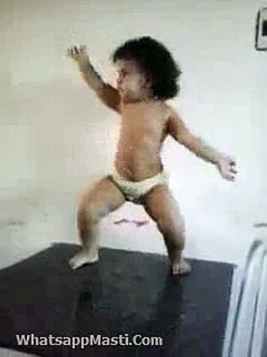 funny Little Sakira Dance Awesome Baby Dance