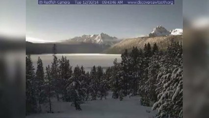 Watch a 4.5-Mile Lake Freeze in Amazing Time-Lapse Video