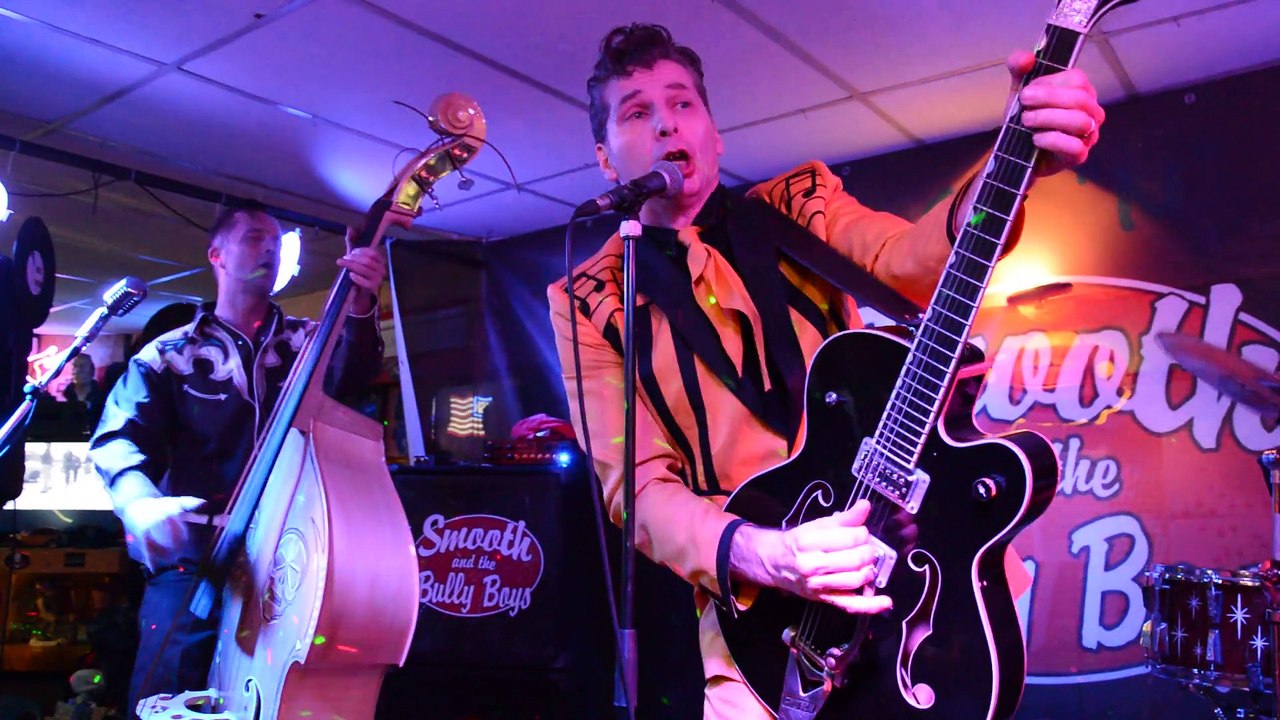 Smooth and the Bully Boys - Wandre " ABC rock and roll " 11-01-2015