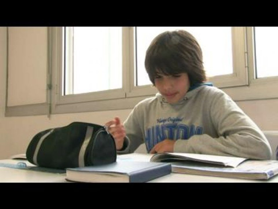 FOOT - Société : L'école avant le football