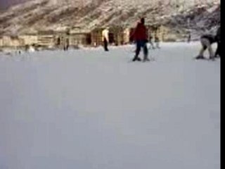 Descente en ski et gamelle