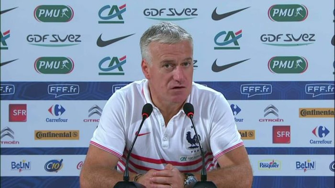 FOOT - CM - BLEUS : Deschamps défend Évra