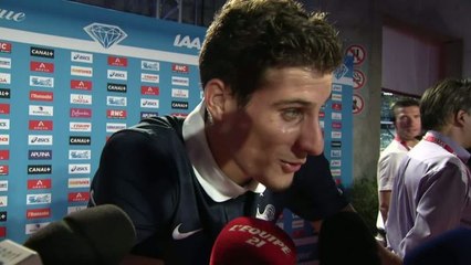 Video herunterladen: ATHLÉ - LD - Paris : Bosse, l'hommage aux Bleus