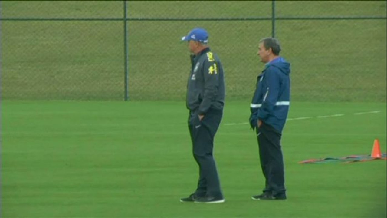 FOOT - CM - BRE : Scolari aux petits soins