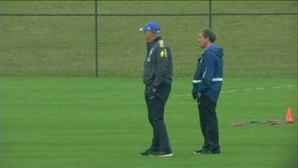 FOOT - CM - BRE : Scolari aux petits soins