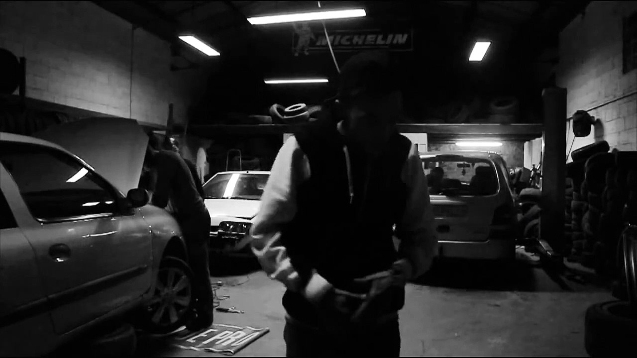 DEMI PORTION - Avec plaisir (clip officiel)