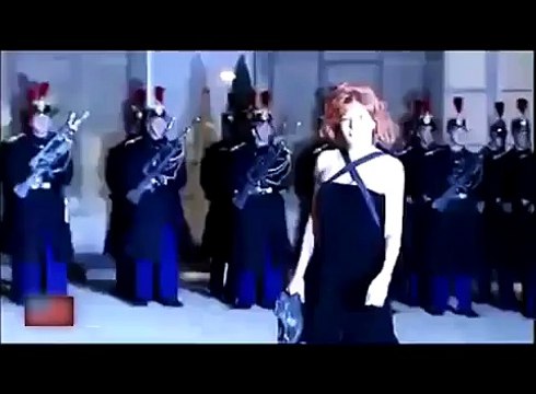 Amnesty International - défense des droits de l'homme - mars 2010 - La chute de Mylène Farmer à l'Elysée, revue par Amnesty International