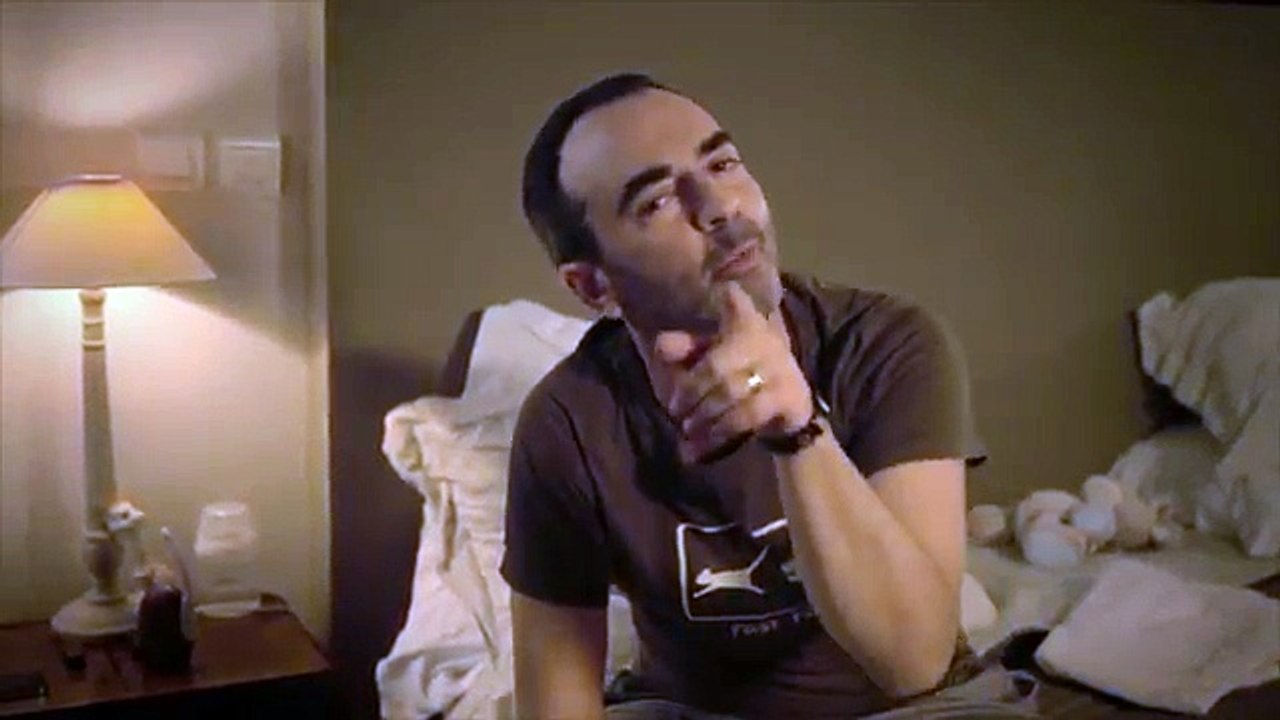 Aubert - produits de puériculture, "Le plaisir d'être parents qu'ils disent, avec Bruno Solo" - mars 2012 - Ep. 3, Intermittent du sommeil