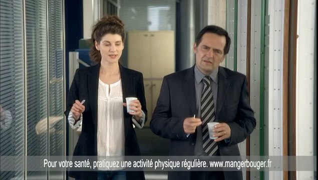 Auchan - produits premiers prix Pouce - avril 2009 - Vivons mieux. Vivons moins cher. 8 sec.