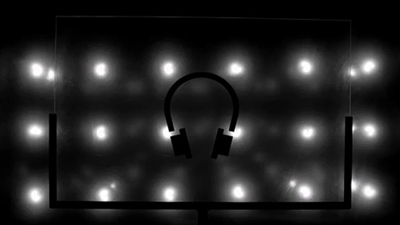 Audi - voiture Audi A1, "Petite voiture, grandes technologies" - mai 2011 - "Big on Audi, Le condensé d'Audi", 15s guitare