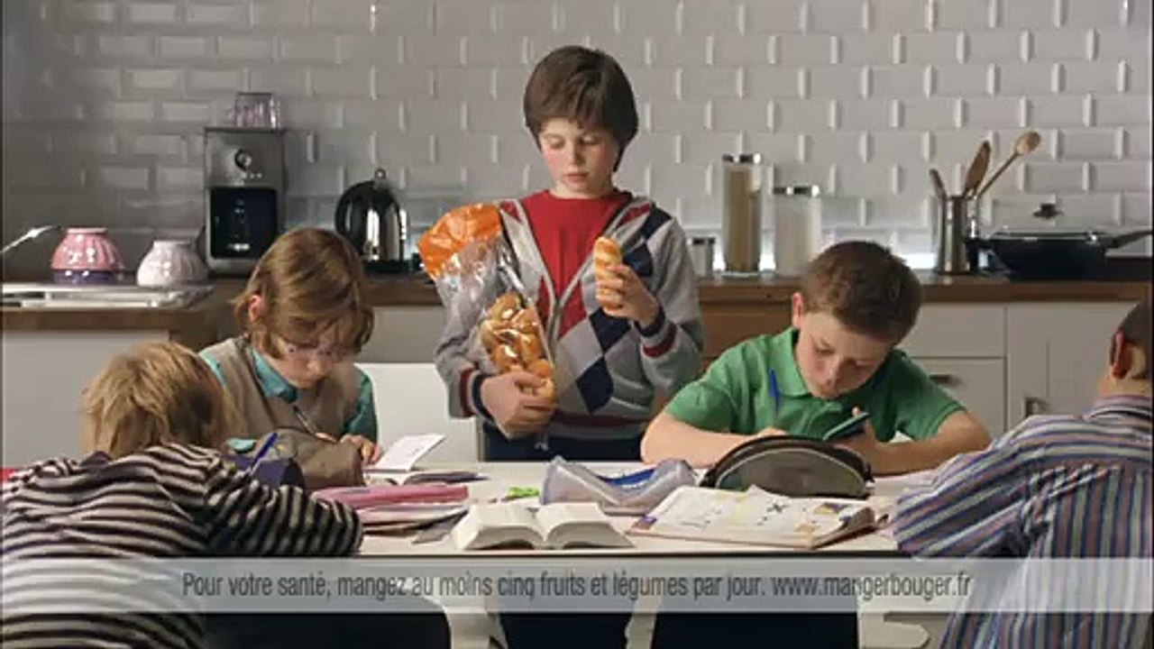 Carrefour - produits Carrefour Discount - mai 2009 - "Les prix bas, c'est chez Carrefour et c'est tous les jours", 8s, Pablo, pains au lait