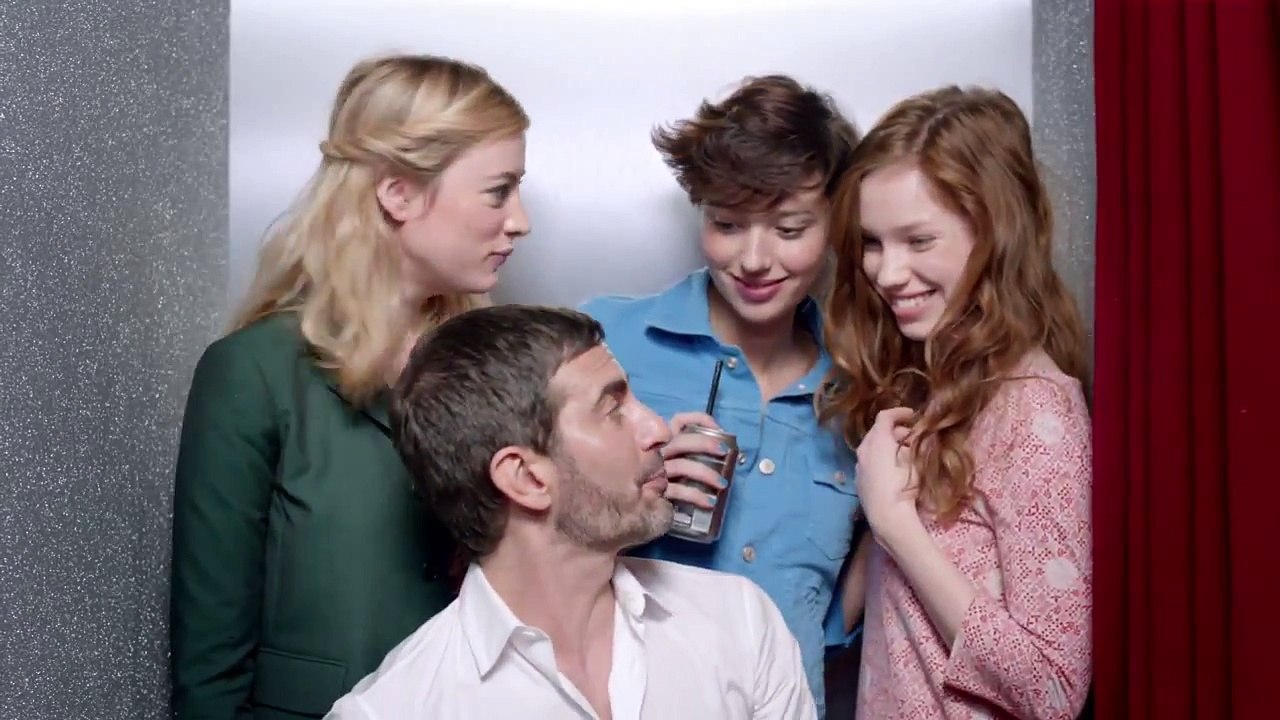 Coca-Cola - soda Coca-Cola Light, "Trois décennies de Coca-Cola light vues par Marc Jacobs" - février 2013