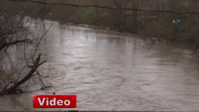 Dereler Taşma Noktasında