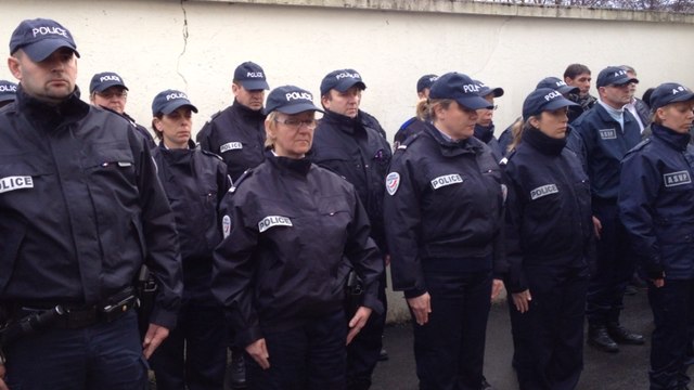 Police : hommage aux victimes des attentats