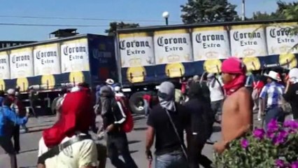 Students clash with military over missing 43 Mexico students