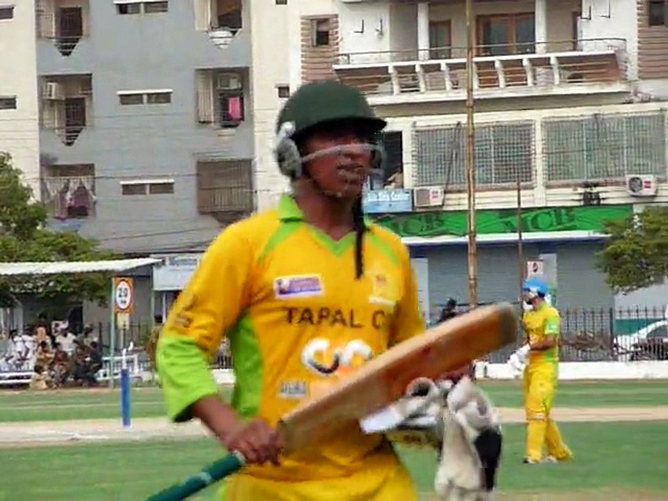 07 OF 13 CLASSIC SPIN BOWLING BY ZULFIQAR BABAR vs JEHANDAD KHAN 26-07-2014  CRICKET COMMENTARY BY PCB COACH PROF. NADEEM HAIDER BUKHARI  2nd SEMI FINAL  OMAR CRICKET CLUB KARACHI  vs  TAPAL CRICKET CLUB KARACHI   *** 3rd VITAL 5 CLUB CRICKET RAMZAN C (3)