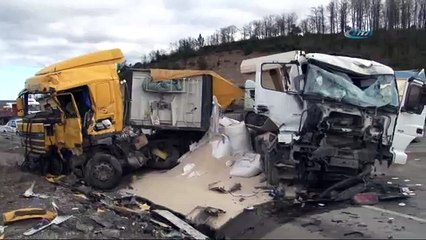 TIR ile kamyon çarpıştı: 1 ölü, 2 yaralı