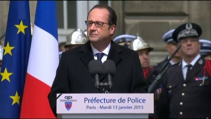 François Hollande : "Ils sont morts pour que nous puissions vivre libres"
