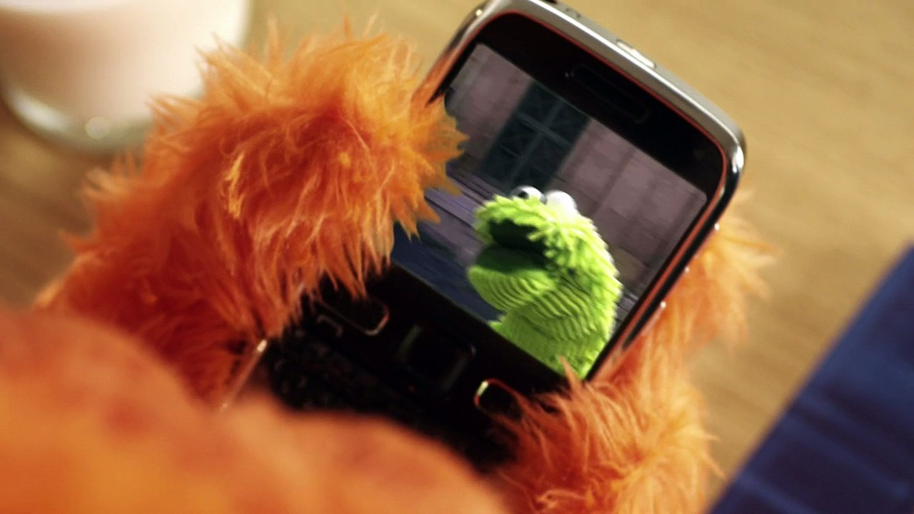 CSA (Conseil Supérieur de l'Audiovisuel) - institution de l'audiovisuel, "Le piège des images, La marionnette" - novembre 2011