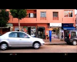 Dacia (Renault) - voitures - août 2011 - "Guard"