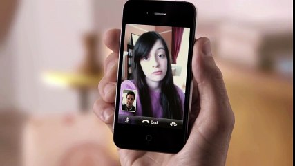 Apple - téléphone mobile iPhone 4 - juillet 2010 - "Face Time", "Smile"