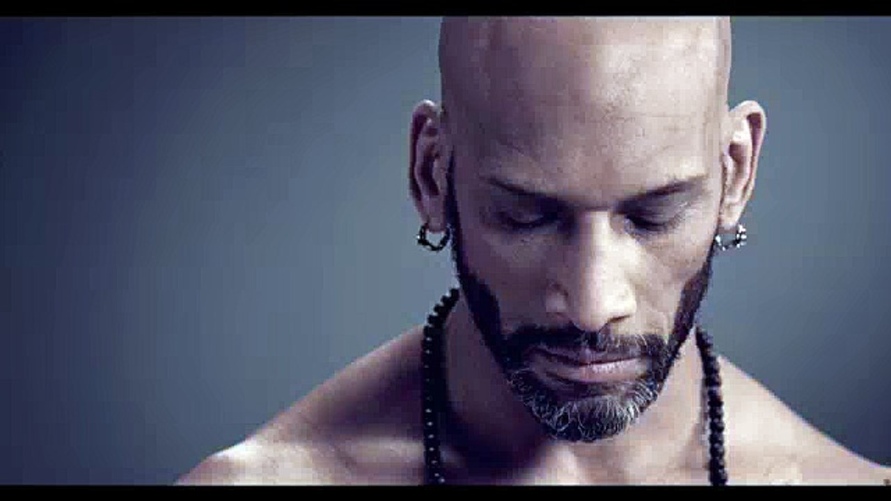 Adopte un mec - site de rencontres, "Animaux" - juin 2013 - Poussin