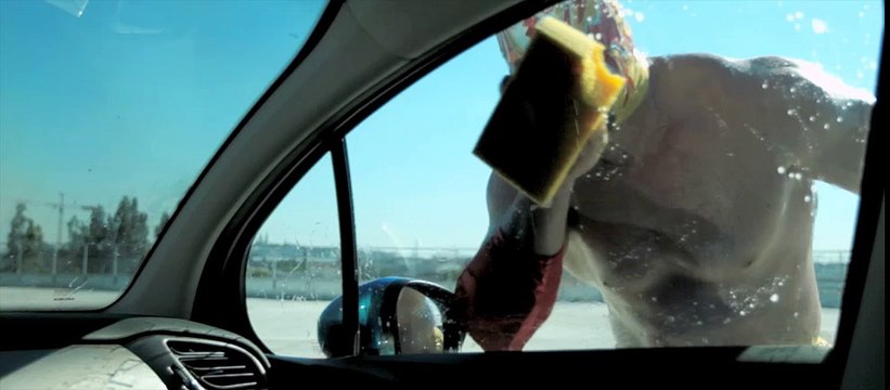 Citroën - voiture Citroën C3 Le visiodrive - juillet 2010 - Wash me if you can, citroen.fr/citroen-c3-car-wash , José Taco