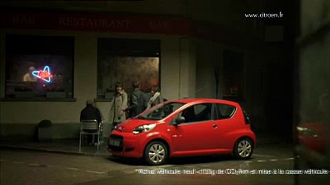 Citroën - voiture - décembre 2010 - Happy end, minuit , C1 20s